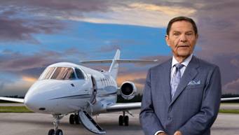 Afbeeldingsresultaat voor Kenneth Copeland and his airplains